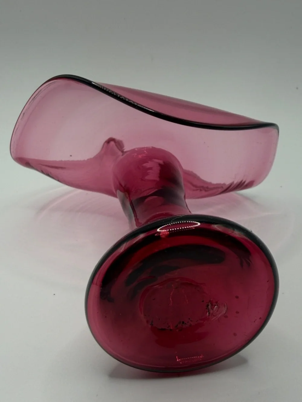 Vintage Jack in the Pulpit Hand Blown Art Glass Vase Vessel Tableware Decor
